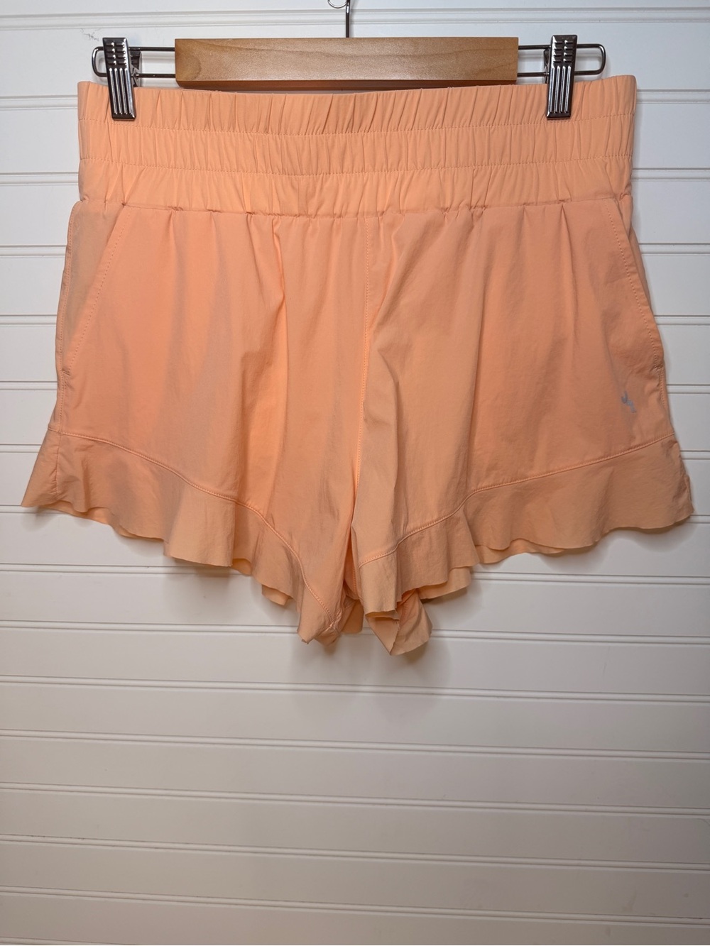 JoyLab Peach Athletic Flowy Shorts w/ Built-In Liner Sz M